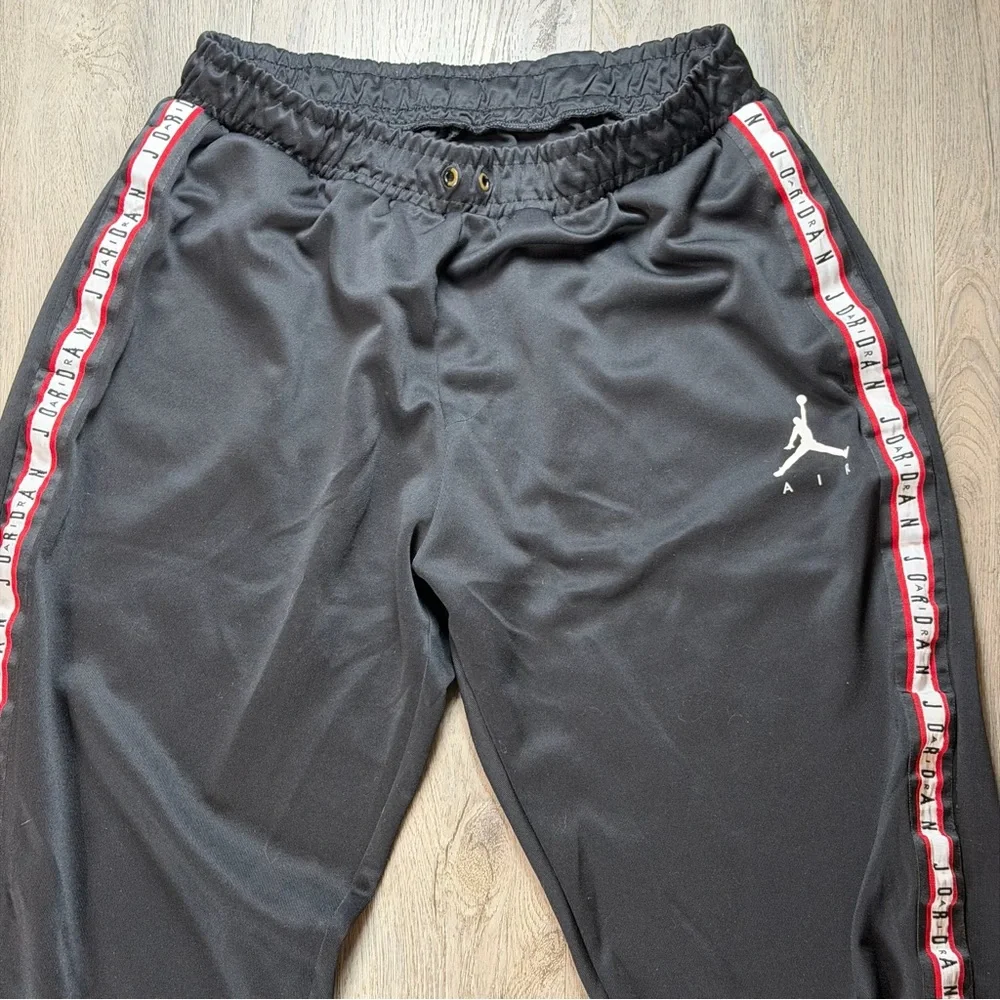 Jordan Track Pants Mens XL Black Tape Side Stripe Joggers Cuffed AQ2696-010 - Picture 3 of 12